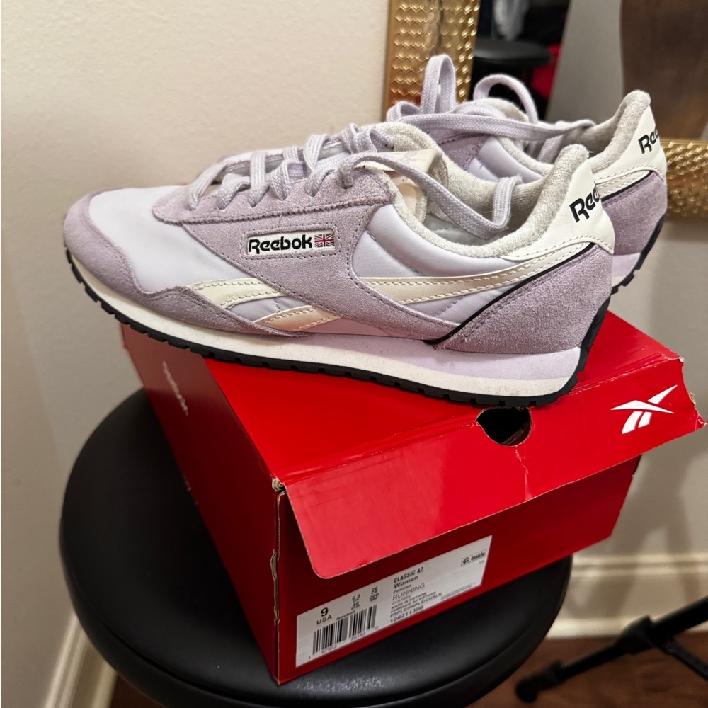 Reebok Women's Sneakers - White and Lavender